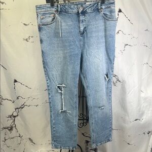 ASOS Curve High-Rise Jeans Light Wash Denim Distressed Ankle Tapered